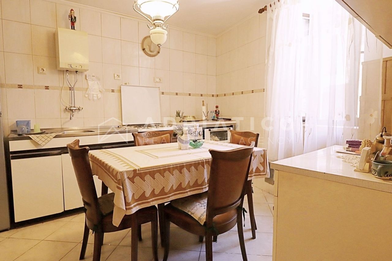 Hiša u Rovinj, 107m², 2 sobe