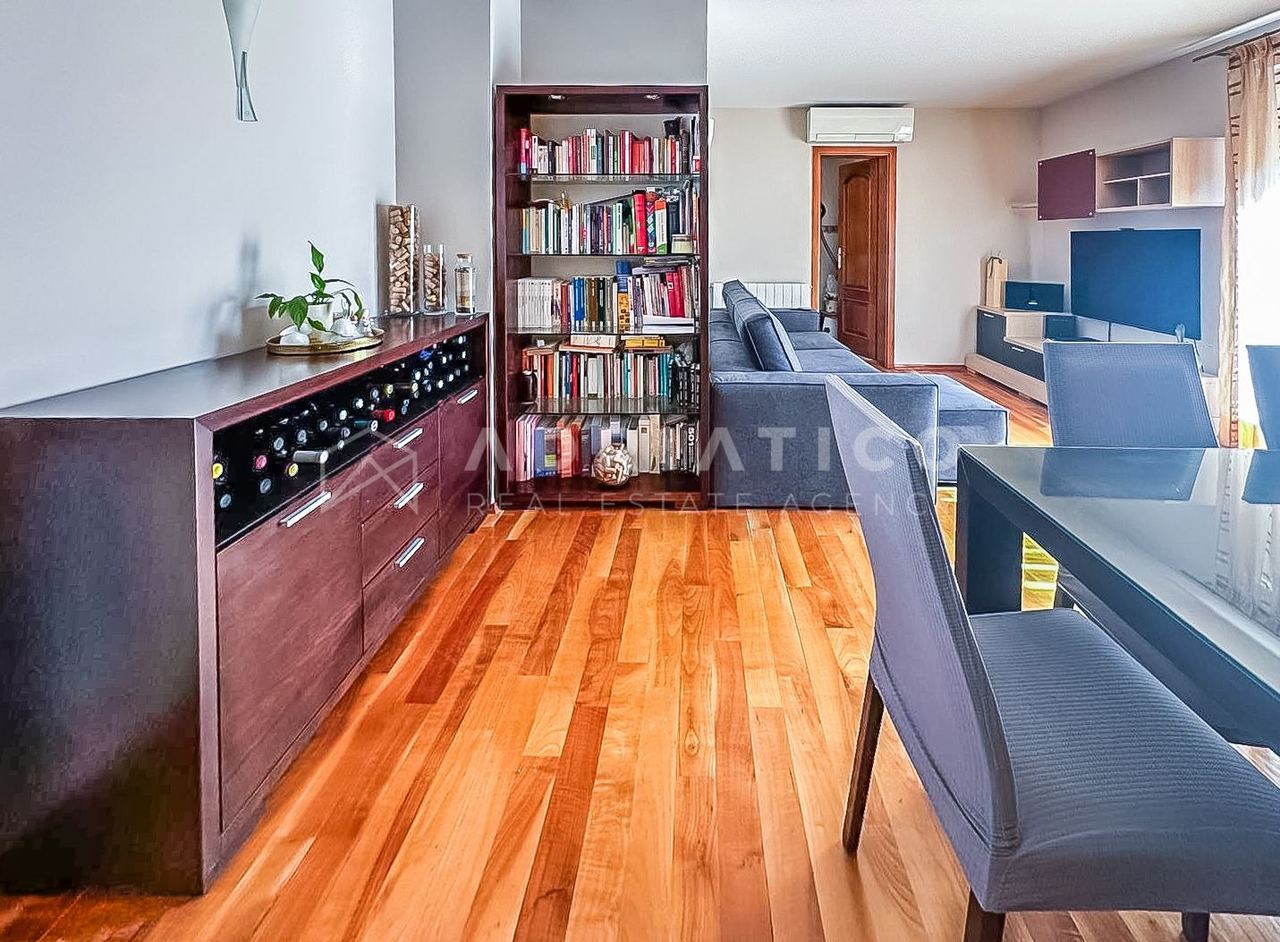 Appartamento u Poreč, 77.5m², 2 sobe
