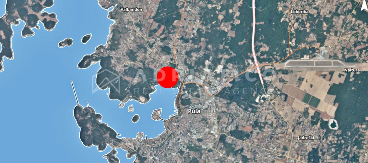 Zemljište u Puli, 2365m²