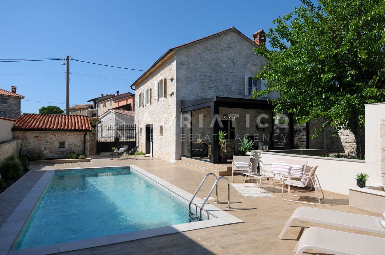 House u Višnjan, 130m², 3 sobe