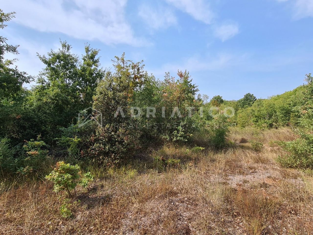 Land u Rovinj, 4128m²