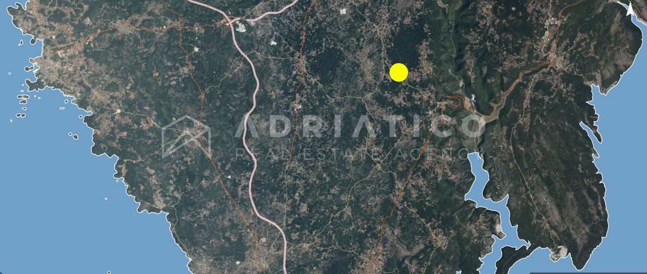 Land u Barban, 3330m²