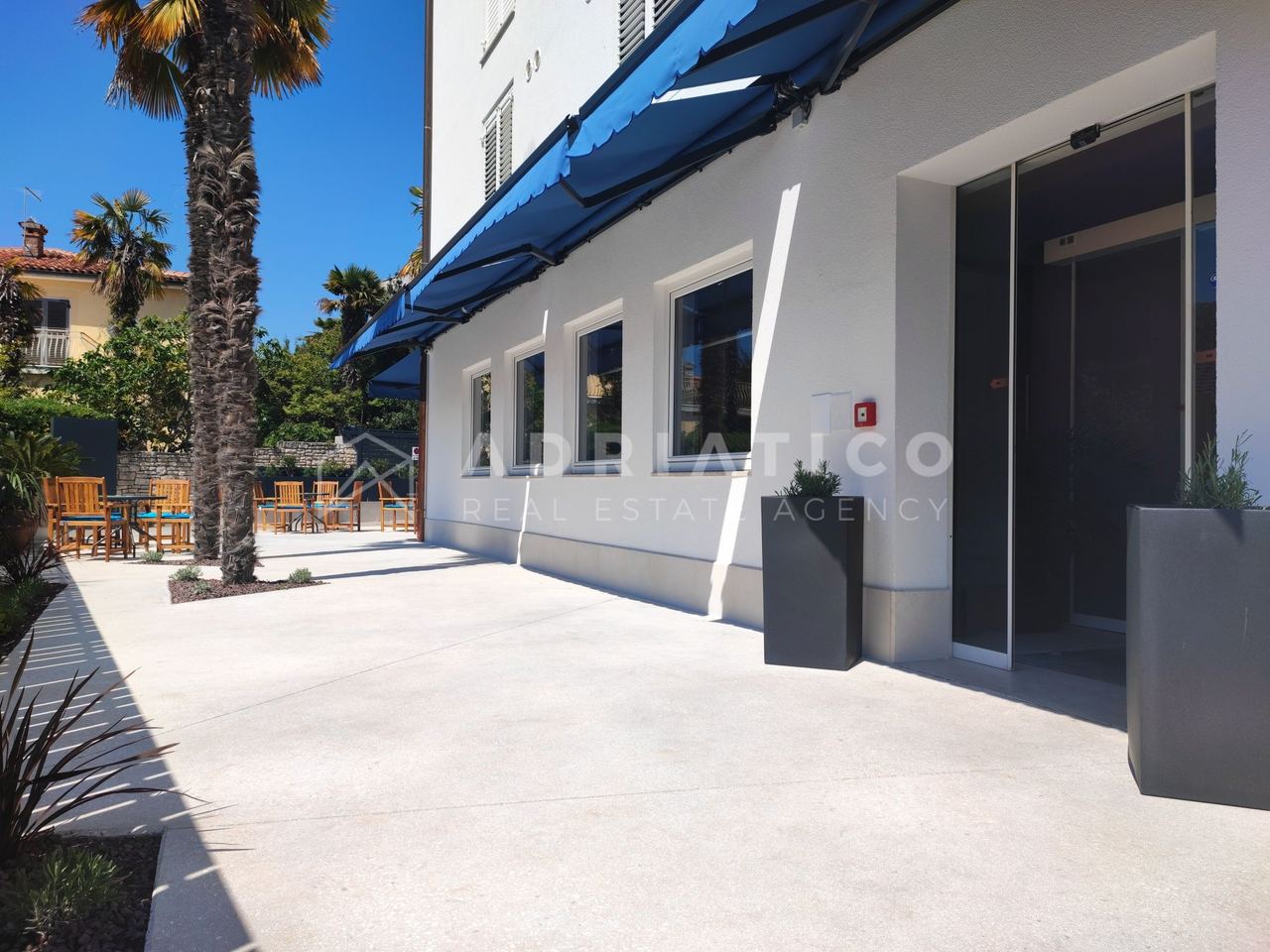 Locale commerciale u Rovinj, 649m²