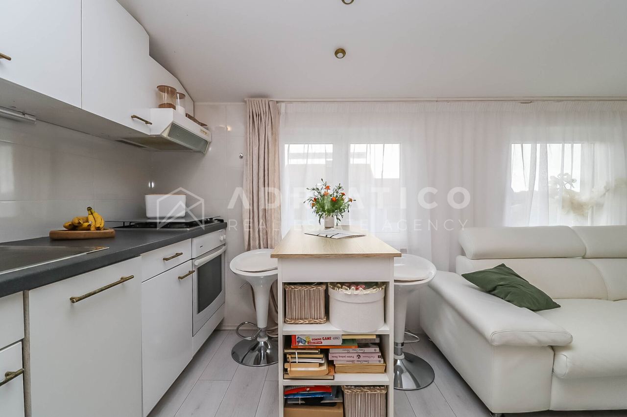 Stan u Rovinju, 47.1m², 1 soba