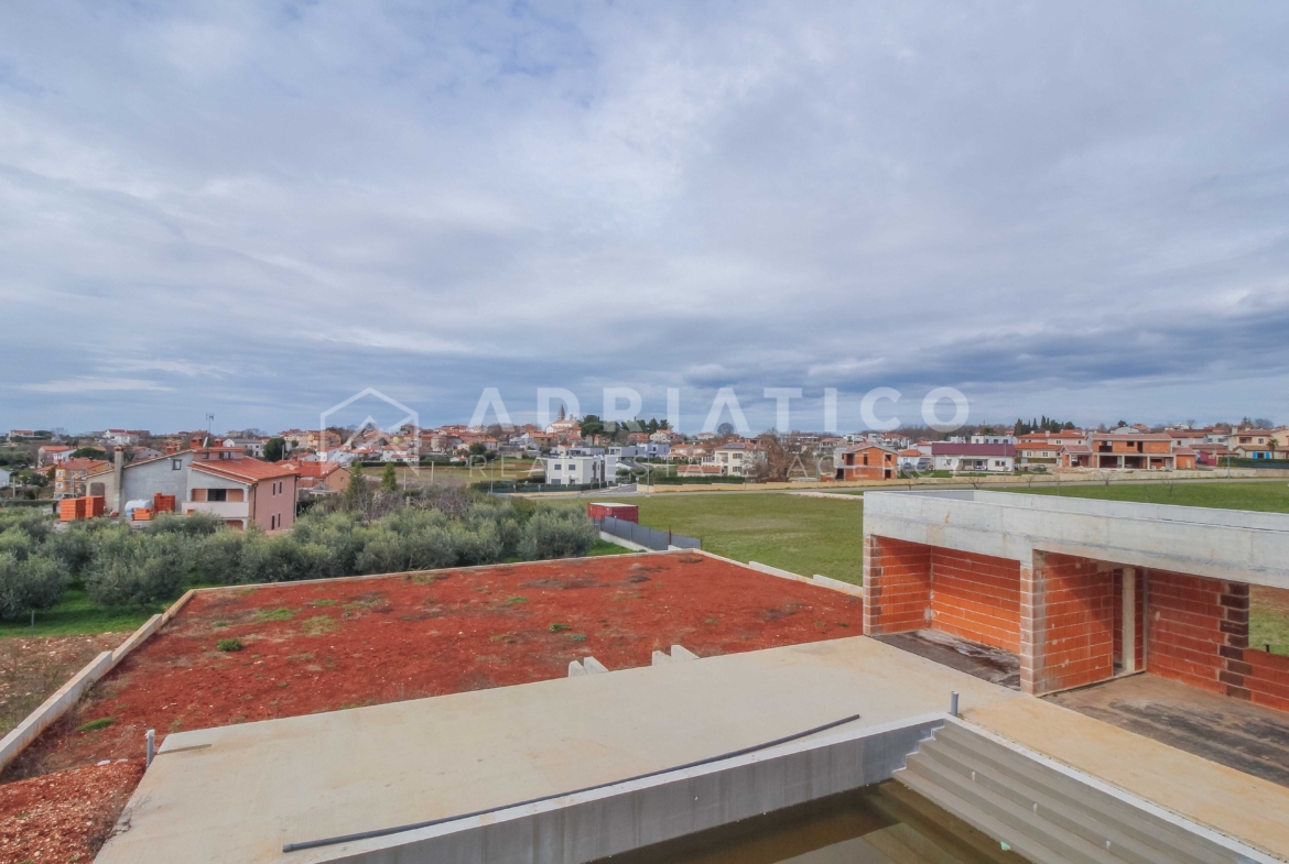 Poreč, Kaštelir, Prostrana vila s pogledom i velikim vrtom 12